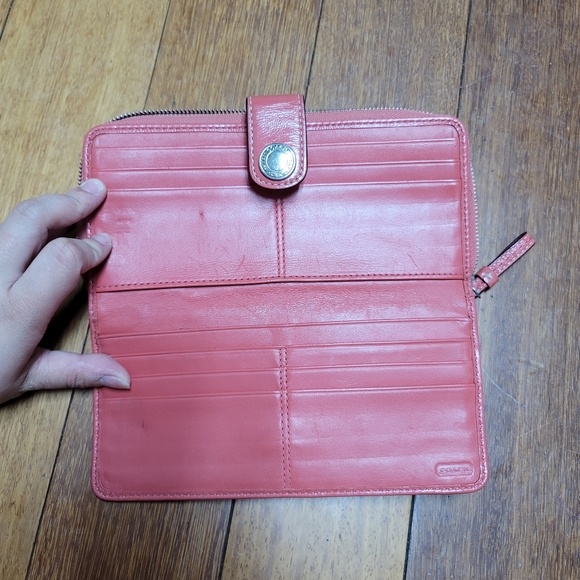 Coach Signature Monogram Wallet - Picture 7 of 13